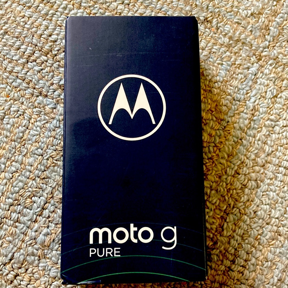 Motorola g pure phone and 6 months service included